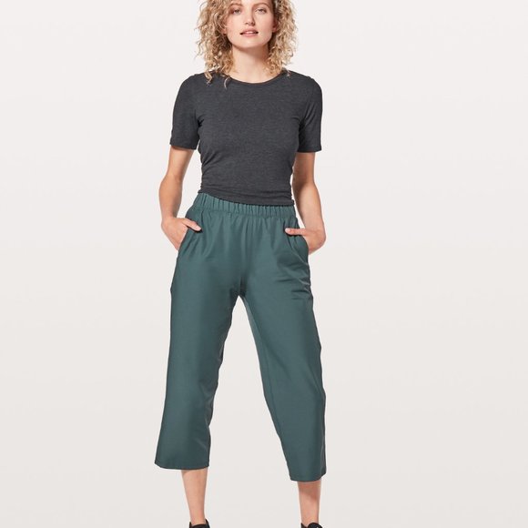 Lululemon Next Move Crop